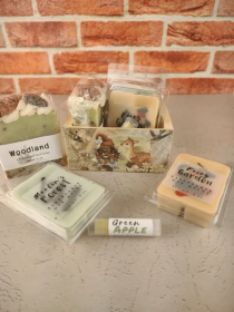 Woodland Friends mini pamper crate