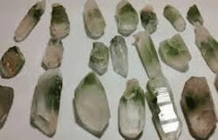 Chlorite Included Natural Quartz with Polished point - Kilo lot - 30-70 mm Brazil (55-65/bag